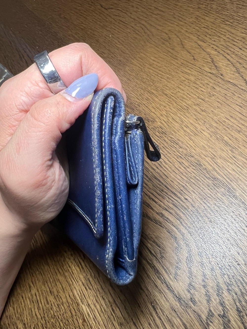 Vintage Coach leather Hamilton trifold wallet, navy blue - Picture 10 of 14